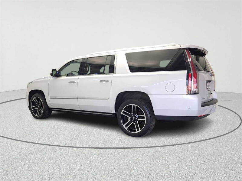 2017 Cadillac Escalade ESV Platinum