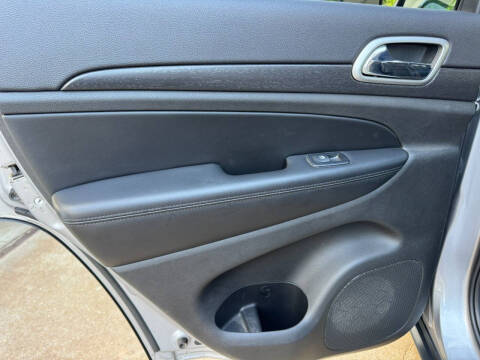 2018 Jeep Grand Cherokee Laredo E