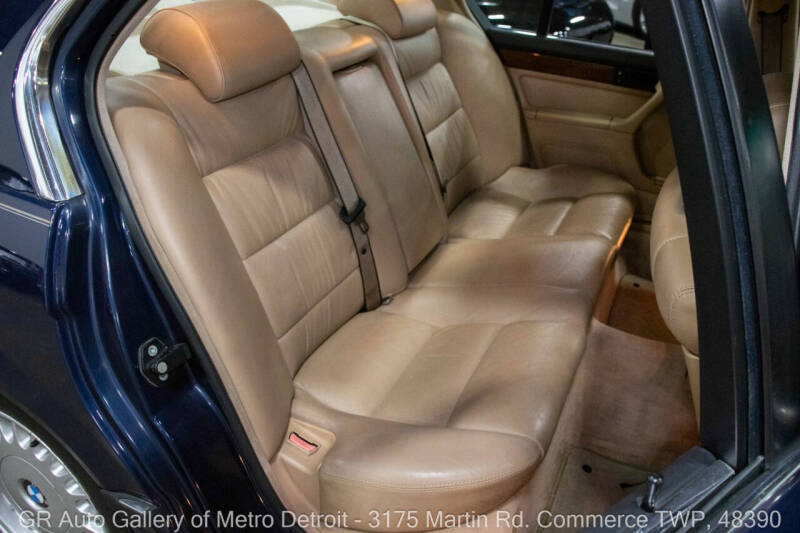 1990 BMW 7 Series 735i