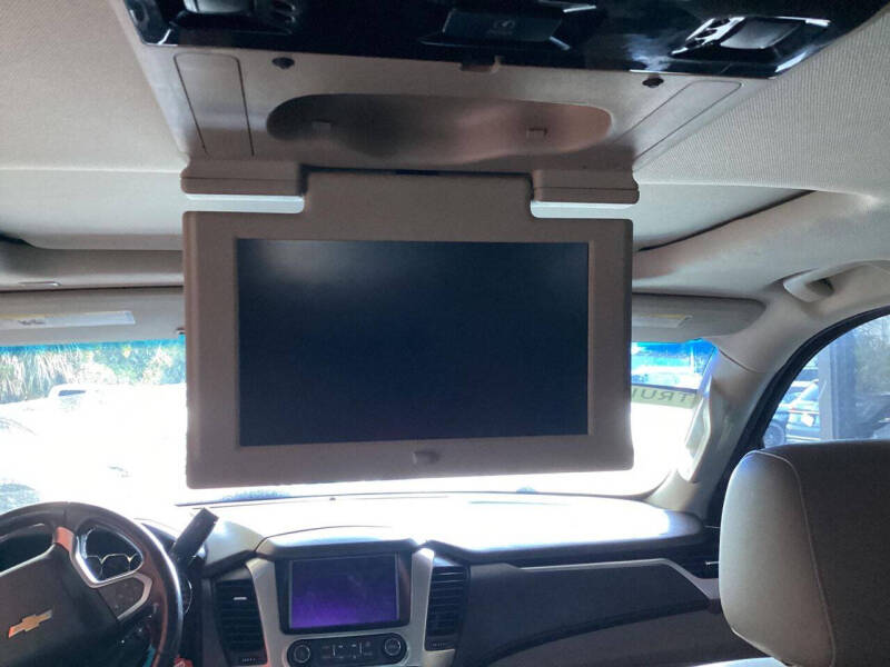 2019 Chevrolet Suburban LT