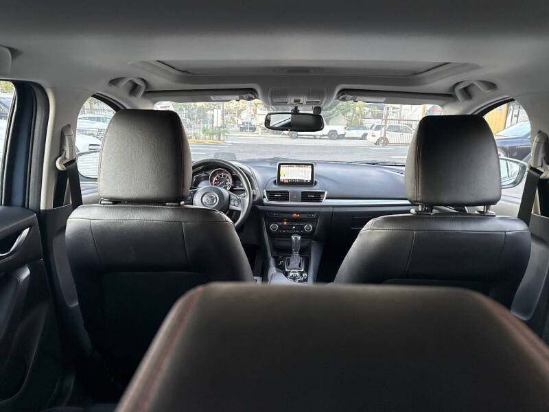 2016 Mazda MAZDA3 s Grand Touring