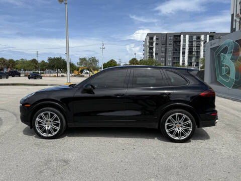 2018 Porsche Cayenne Platinum Edition