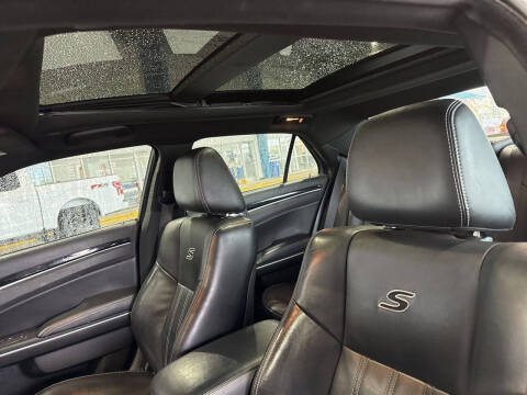 2023 Chrysler 300 S V6