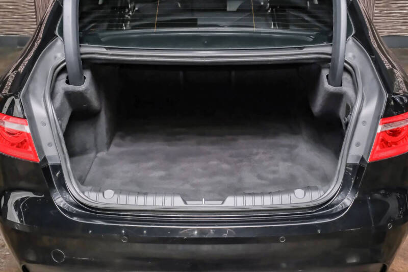 2020 Jaguar XF 25t Prestige