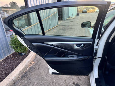 2018 Infiniti Q50 2.0T Luxe