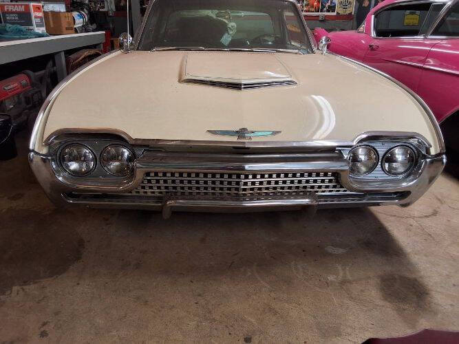 1962 Ford Thunderbird