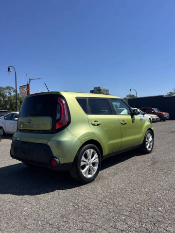 2014 Kia Soul +