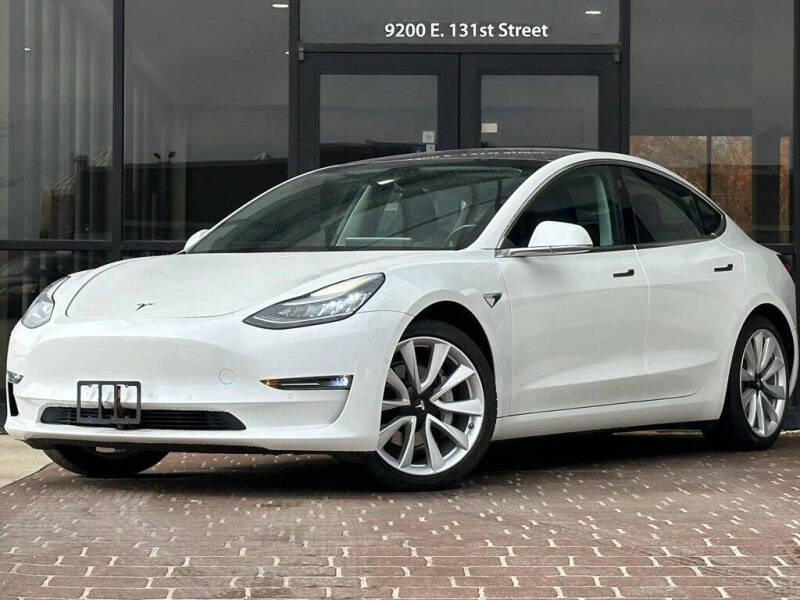 2018 Tesla Model 3 Mid Range