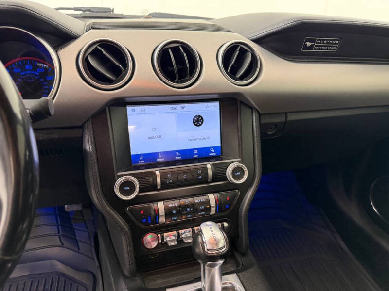 2020 Ford Mustang