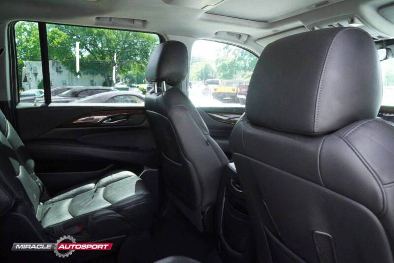 2018 Cadillac Escalade ESV Premium Luxury