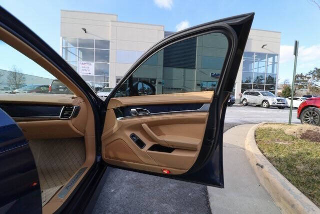 2012 Porsche Panamera 4
