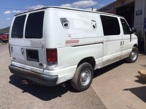 2005 Ford E-Series E-150