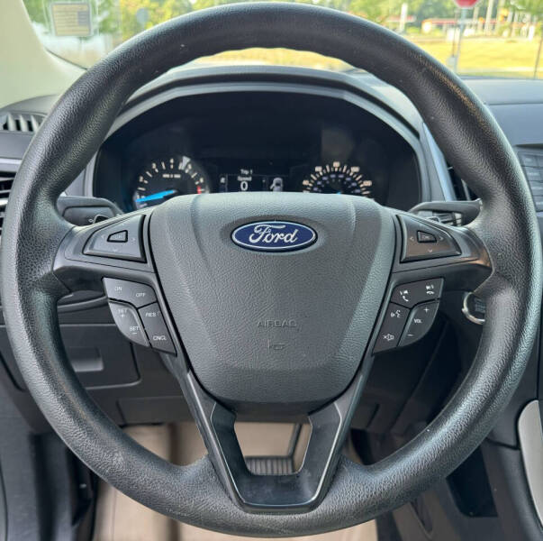 2017 Ford Edge SE