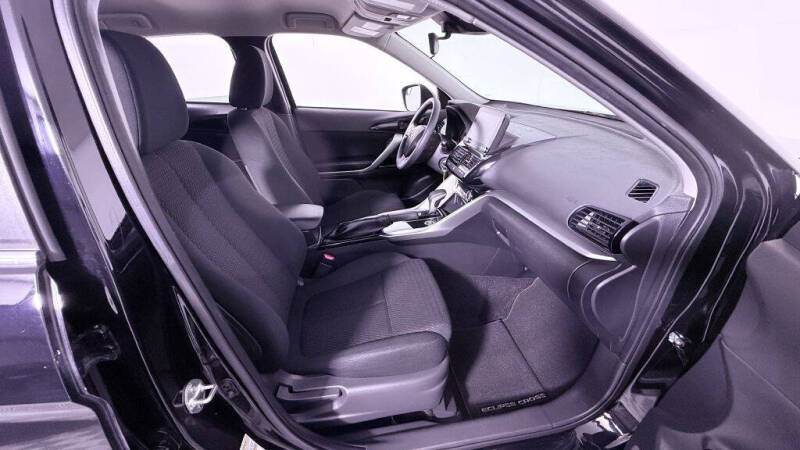 2022 Mitsubishi Eclipse Cross LE