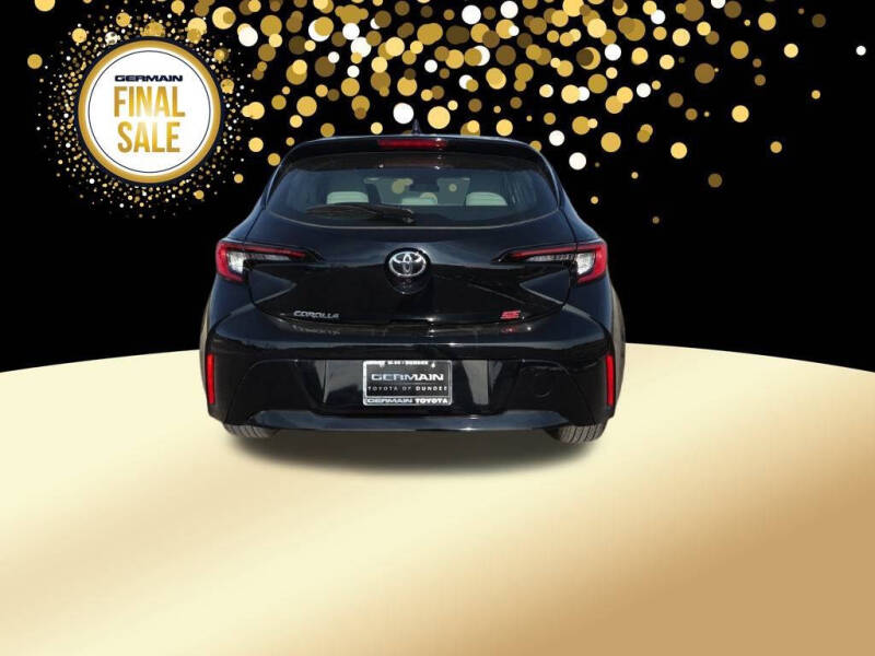 2025 Toyota Corolla Hatchback SE