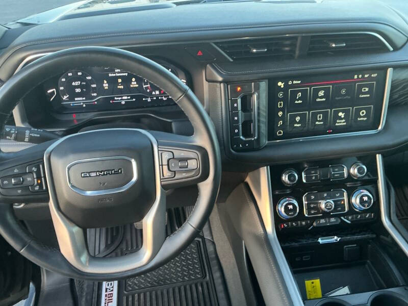 2023 GMC Yukon XL Denali