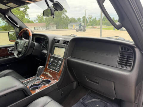 2016 Lincoln Navigator Select