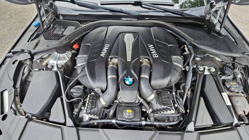 2016 BMW 7 Series 750i xDrive