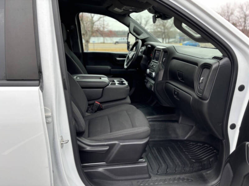 2024 GMC Sierra 2500HD Pro