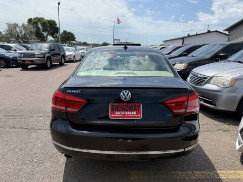 2015 Volkswagen Passat 2.0L TDI SEL Premium