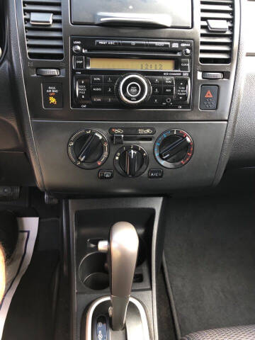 2009 Nissan Versa 1.8 S
