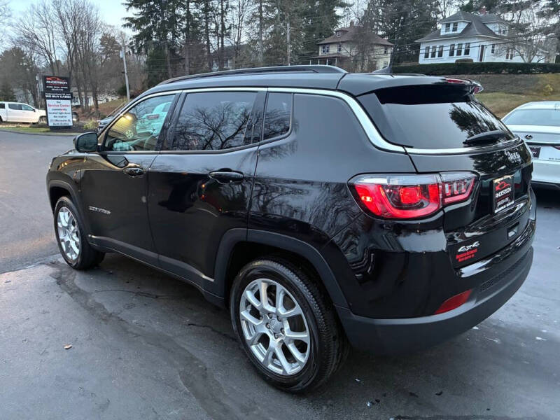 2023 Jeep Compass Latitude Lux