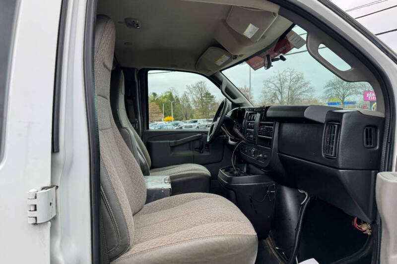 2016 Chevrolet Express 2500
