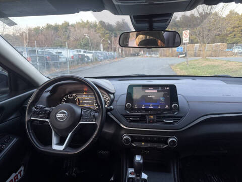 2020 Nissan Altima 2.0 SR