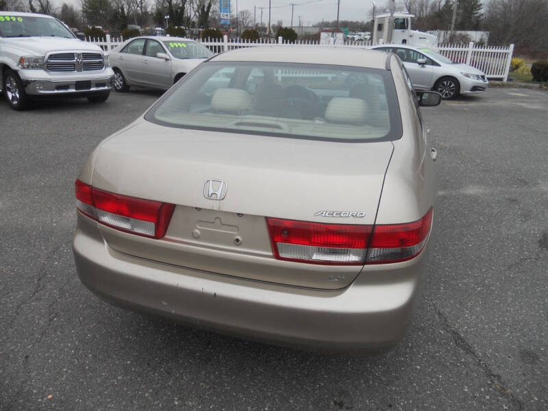 2004 Honda Accord LX photo 12