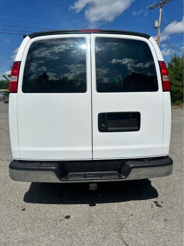 2004 GMC Savana 2500