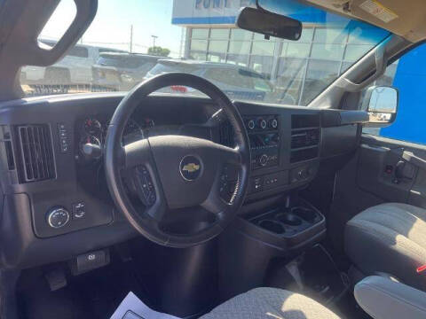 2022 Chevrolet Express LS 3500