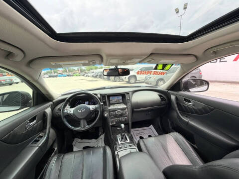 2017 Infiniti QX70