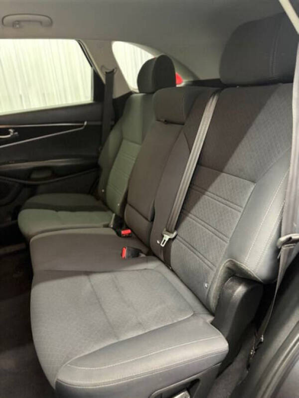 2017 Kia Sorento LX