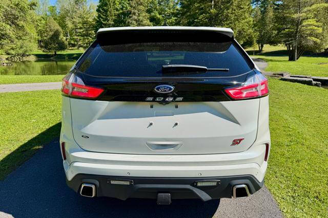 2021 Ford Edge ST