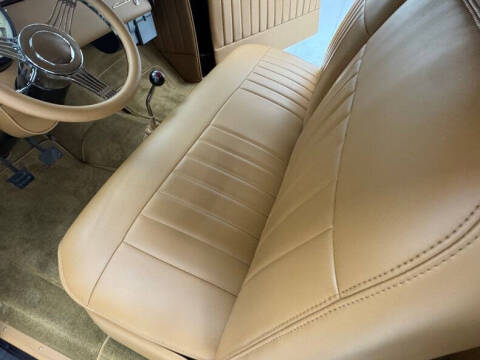 1951 Ford Deluxe