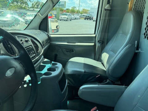 2003 Ford E-Series E-350 SD