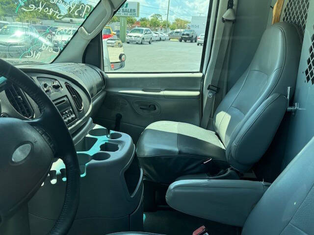 2003 Ford E-Series E-350 SD