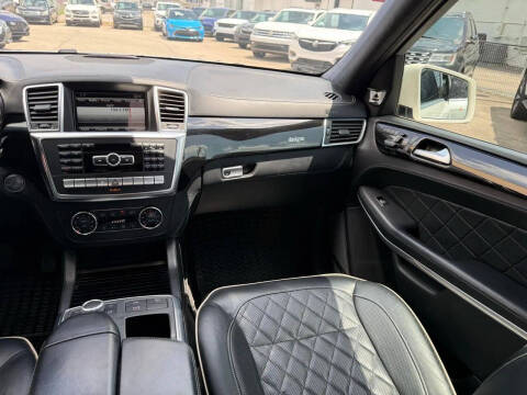 2013 Mercedes-Benz GL-Class GL 550 4MATIC