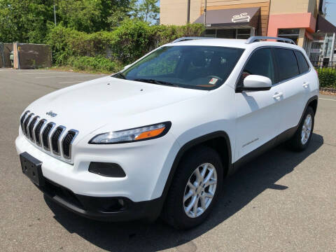 2015 Jeep Cherokee for sale at MAGIC AUTO SALES - Magic Auto Prestige in South Hackensack NJ