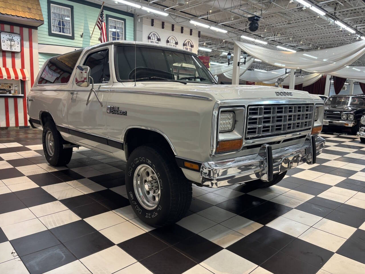 1985 Dodge Ramcharger 9