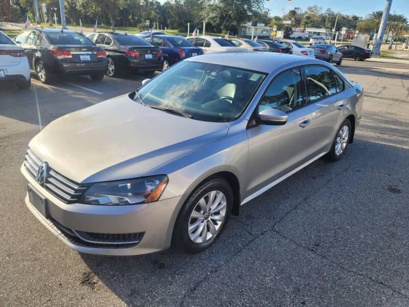 2014 Volkswagen Passat S photo 8