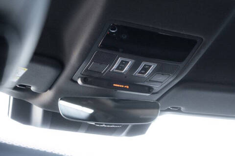 2023 Land Rover Defender 90 X-Dynamic SE