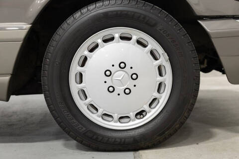 1988 Mercedes-Benz 560-Class 560 SEL