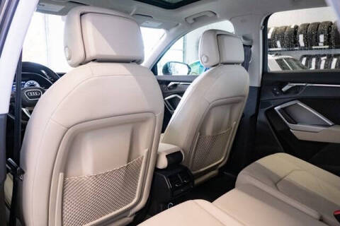 2019 Audi Q3 quattro S line Prem Plus 45 TFSI