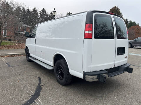 2019 GMC Savana 2500