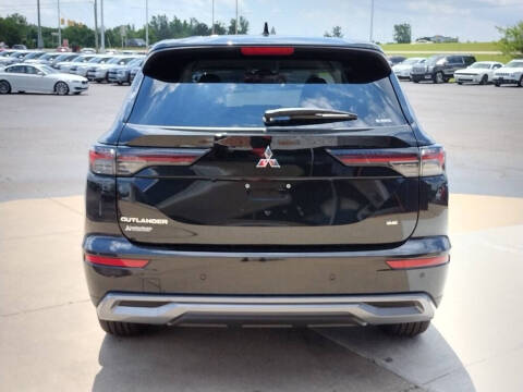 2025 Mitsubishi Outlander SE