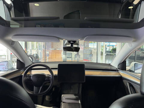 2023 Tesla Model Y Long Range