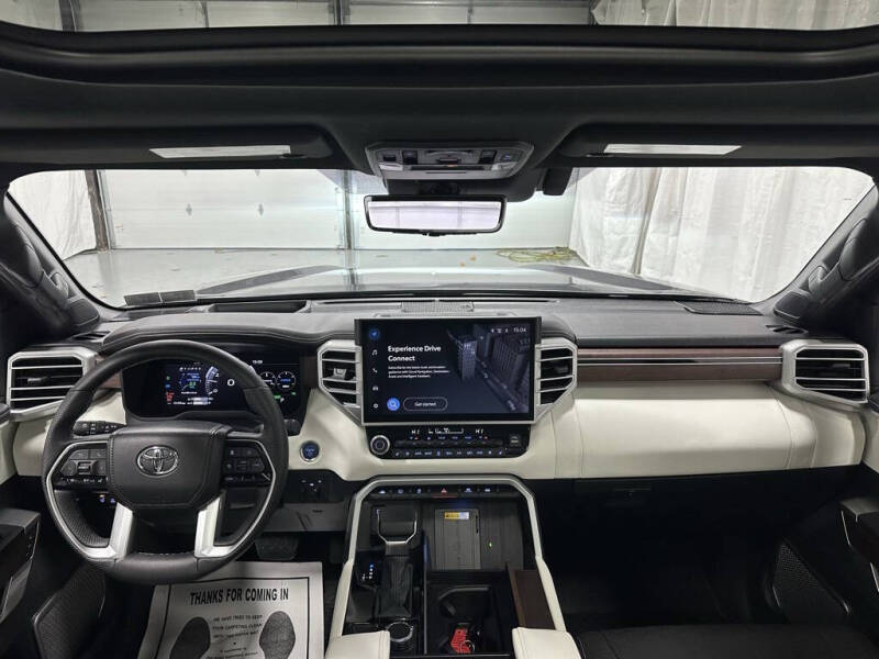 2024 Toyota Sequoia Capstone