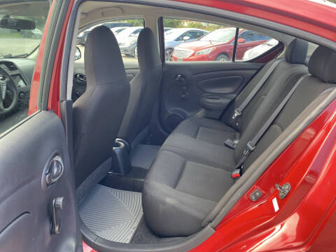 2015 Nissan Versa 1.6 S Plus