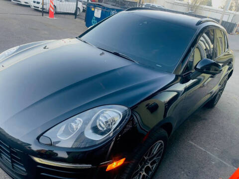 2017 Porsche Macan S